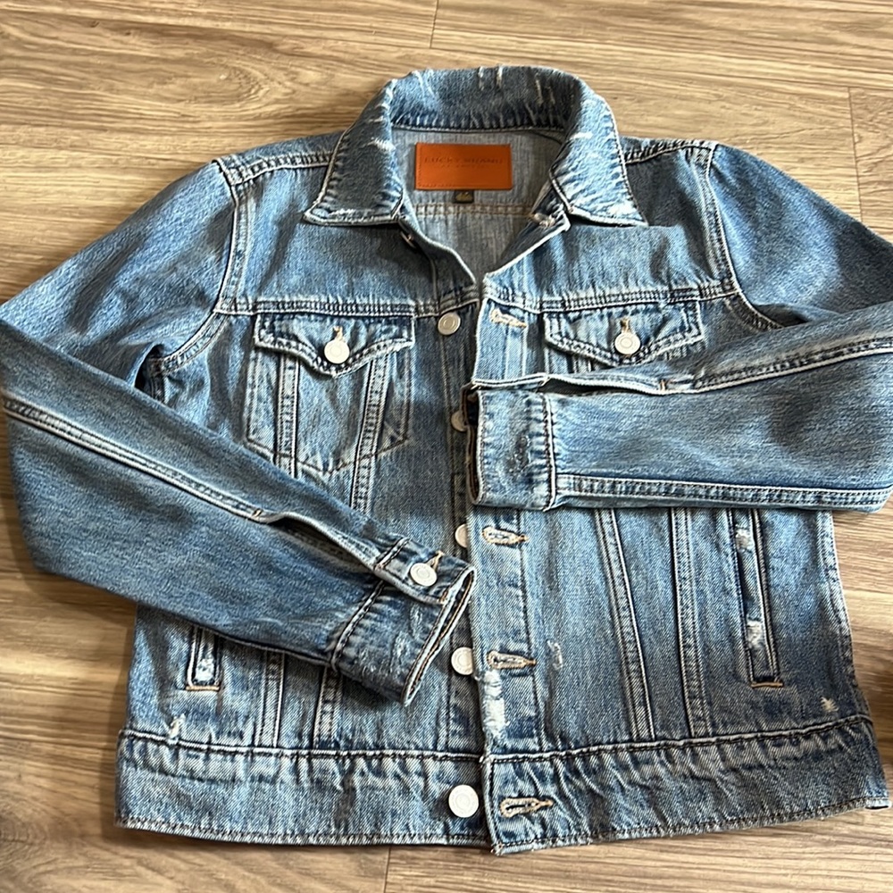 LUCKY Brand Women’s TOMBOY Trucker Lightly Distressed Jean Jacket